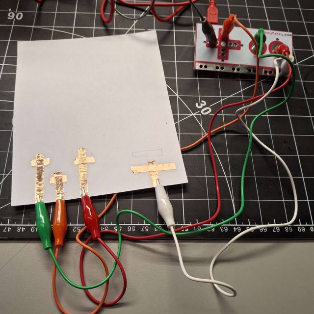 The bottom of the previous test. After the previous picture I added more tape to add some length variety.