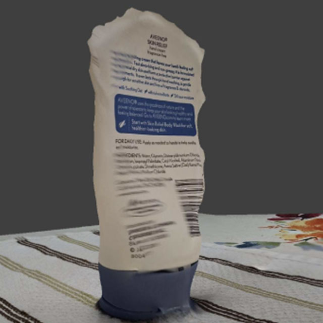 Like the cup noodles, some objects with smooth edges didn't really pick up well, such as the edge of this lotion bottle. While the detail in the texture is there, I knew this would be a model that would be annoying to fix.